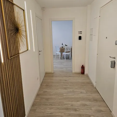 Nicolhouse 20 *