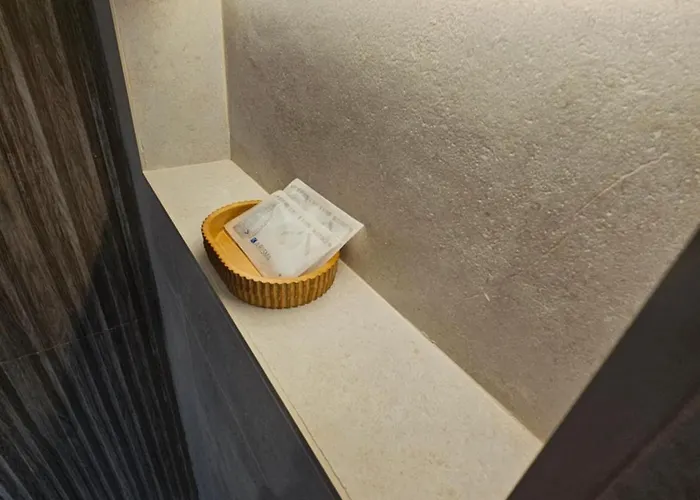 Nicolhouse 20 3* בארי