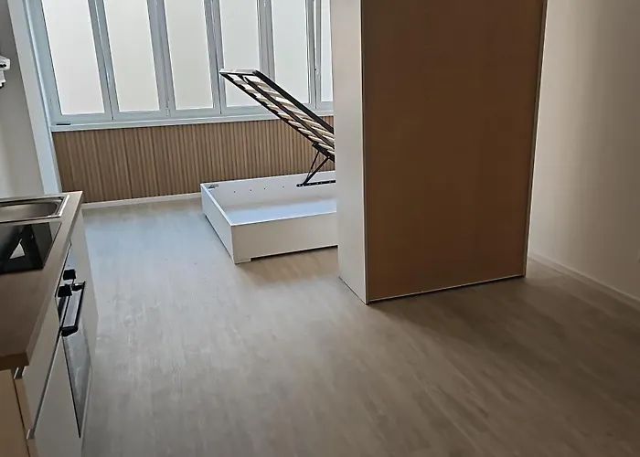 Nicolhouse 20 3* בארי